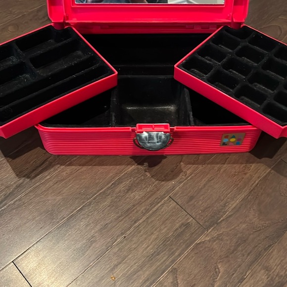 Vintage Caboodles Jewelry Case - Picture 6 of 9